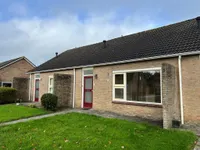 Prins Bernhardstraat, Leens