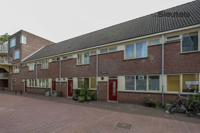 Cleveringaplaats , 2311BD, Leiden, Zuid-Holland