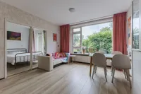 Van Blaaderenweg 11, Bergen (NH)