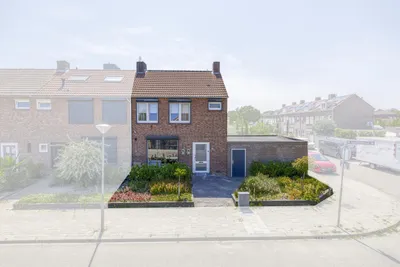 van Kleefstraat 26, 5932BE, Tegelen, Limburg