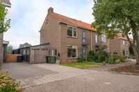 De Dageraad 10, Den Hoorn