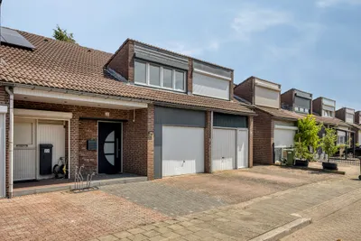 Esdoornlaan 20, 6063BE, Vlodrop, Limburg