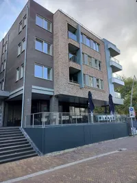 Maandereind, Ede