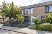 Castiliëstraat 6, Philippine