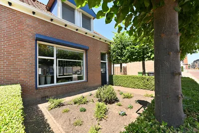 Molenstraat 10, 4698BC, Oud-Vossemeer, Zeeland