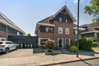 Windsingel 57, Tholen