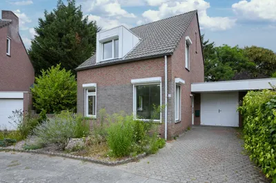Pastoor Prickaertsstraat 3, 6291LL, Vaals, Limburg