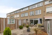 Julianalaan 3, Zwartewaal