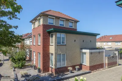 Rinus Pereirastraat 17, 5953PX, Reuver, Limburg