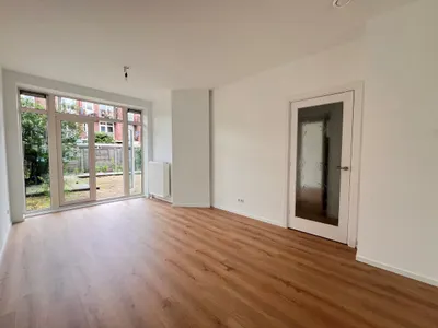 Veenendaalkade , 2547AG, Den Haag, Zuid-Holland