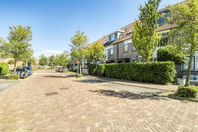 Tussenwoning Nienhuis Ruyskade, Muiderberg
