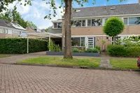 Kolfbaan 72, Burgum