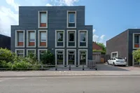 Dek 4, Groningen