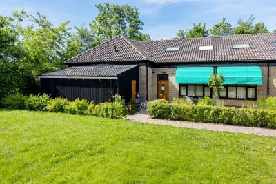 Hartman Sannesstraat 8, 9076EB, Sint Annaparochie, Friesland