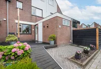 Burgemeester Vostersstraat 61, Oude Wetering