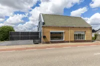 Stougjesdijk 77, Westmaas