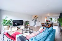Kortrijk, Amsterdam
