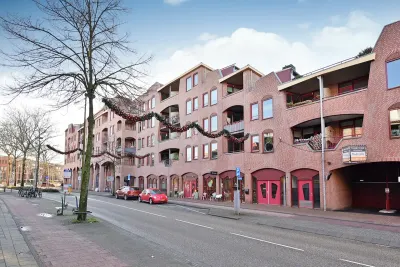 Schoolstraat , 1404JT, Bussum, Noord-Holland