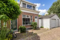 Adriaan Van Altenastraat 5, Dordrecht