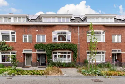 Ambachtsstraat 15, 6411CN, Heerlen, Limburg