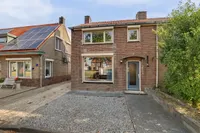 Burgemeester Vermetstraat 6, Lewedorp
