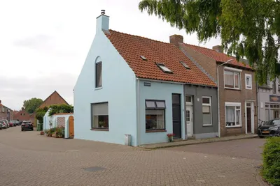 Walstraat 1, 4515AJ, IJzendijke, Zeeland