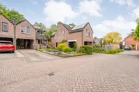 Kamille 28, Raalte