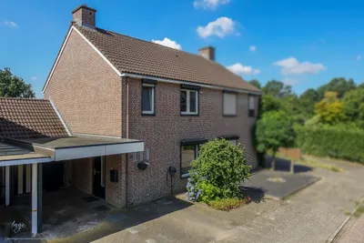 Paardebloemstraat 4, 5953GV, Reuver, Limburg