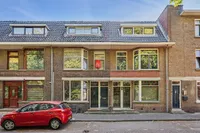Burgemeester Pruissingel 8, Vlaardingen