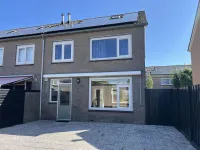 Hyacinthstraat 8, Beneden-Leeuwen