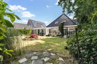 Almasingel 1, Minnertsga