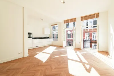 Van Eeghenstraat , 1071GJ, Amsterdam, Noord-Holland
