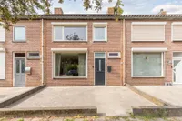 Dr Ensinkstraat 16, Halsteren