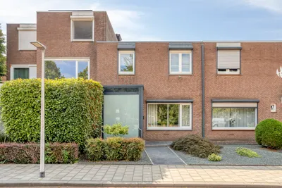 Kaalheidersteenweg 195, 6466AE, Kerkrade, Limburg