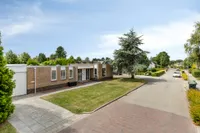 Zuster Kortestraat 25, Roodeschool