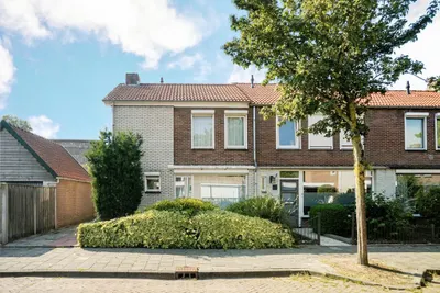 Monseigneur Van Hooydonkstraat 13, 5121JR, Rijen, Noord-Brabant
