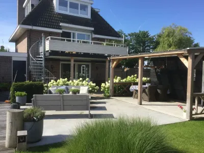 Nieuw-Loosdrechtsedijk , 1231LG, Loosdrecht, Noord-Holland