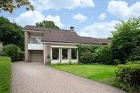 Mgr. Van Hooydonklaan 10, Hoeven