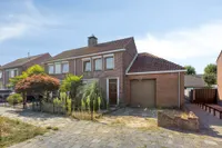 Schrevelstraat 15, Sprang-Capelle