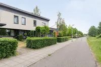 Henry Moorestraat, Almere