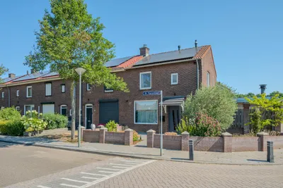 Dr. Poelsstraat 31, 5931JB, Tegelen, Limburg