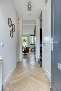 Kanaalmuur 3, Houten