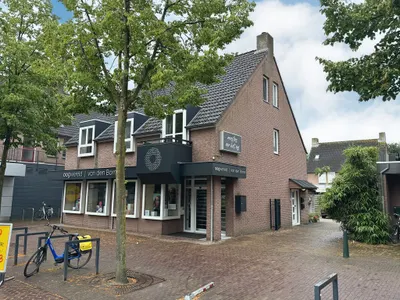 Portiekflat Markt, Hapert