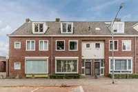 Graaf Hendrik III plein 48, Breda