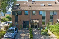 Lange Meet 16, Strijen