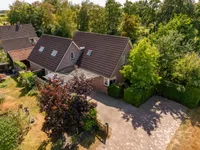 't Jaagpad 14, Veeningen