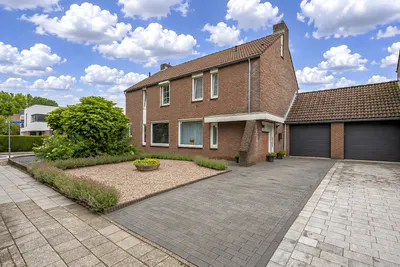Onze Lieve Vrouweplein 28, 6367BJ, Voerendaal, Limburg