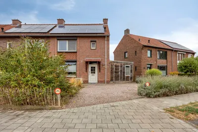 Kleefstraat 33, 6101VL, Echt, Limburg