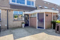 Muskaat 25, De Lier
