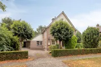 Schoolstraat 36, Tilligte